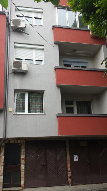 Apartment Medical University Pleven Luaran gambar